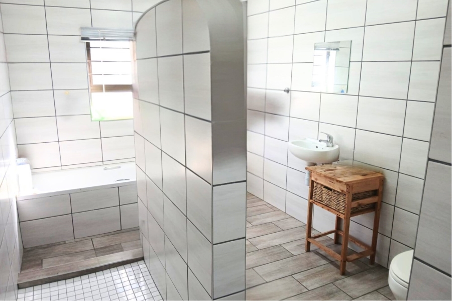 To Let 3 Bedroom Property for Rent in Lochnerhof Western Cape